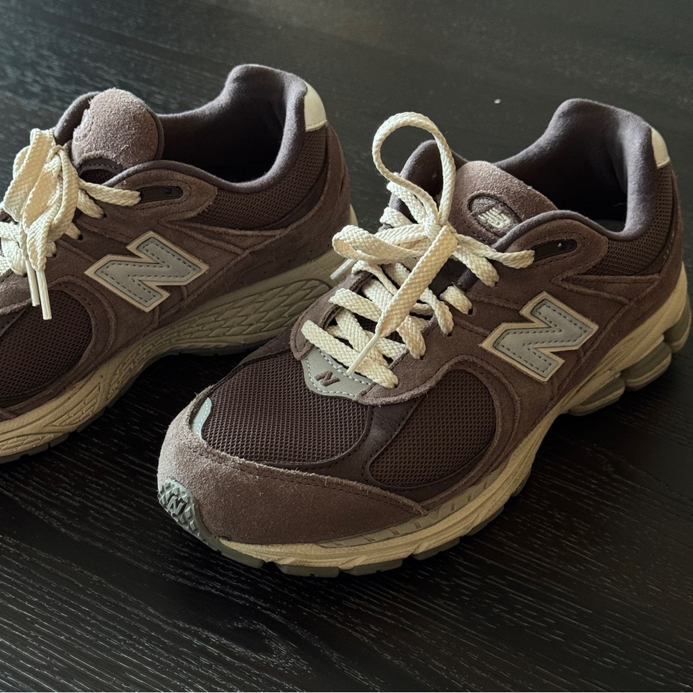 New Balance 2002r View 2